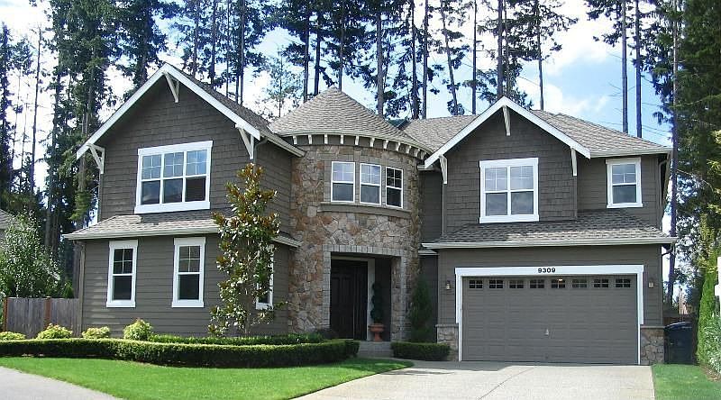 1st image of 9309 221st Pl NE