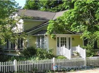 34 W Wall St, Douglas, MI 49406