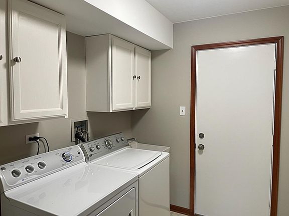 4th image of 50 Schmidt Dr