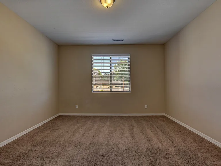 1712 Claire St — Photo 17