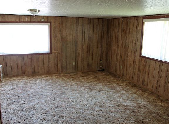 5th image of 1200 Highland Dr