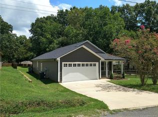 696 Murphy St, Kannapolis, NC 28081