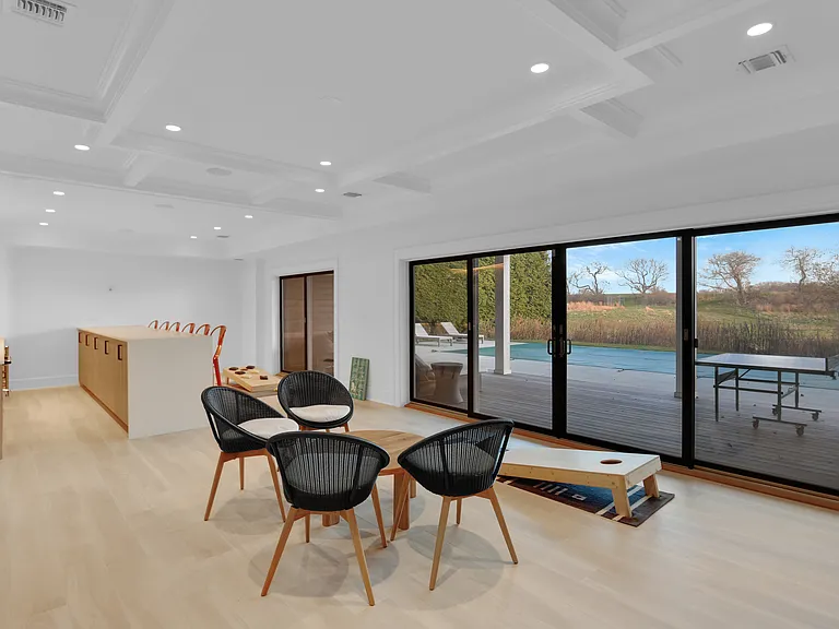 34 Fairlawn Dr — Photo 17