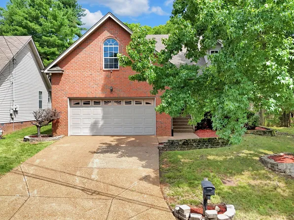 1104 Crestfield Dr, Nashville, TN 37211
