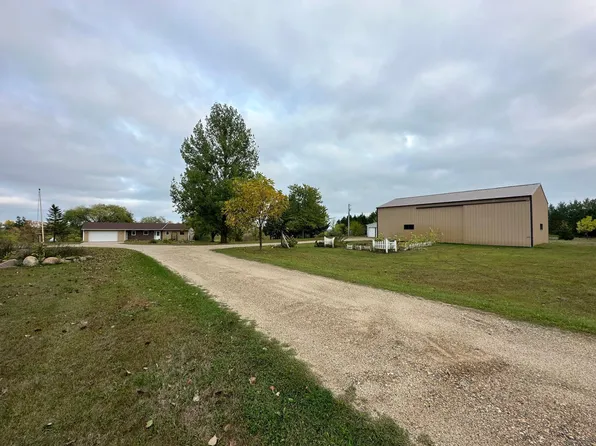 15424 211th Ave, Sauk Centre, MN 56378