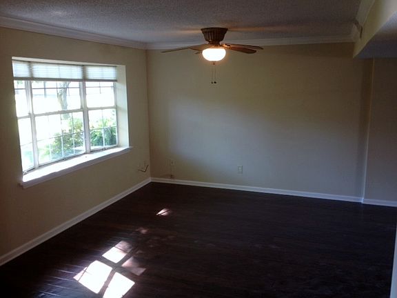 5th image of 1726 Hobbits Glen Dr