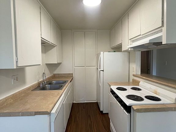 3rd image of 2840 E Mariquita St APT 4