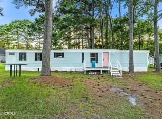 189 Rattan St, Newport, NC 28570