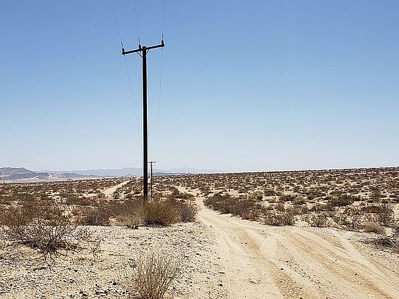Montezuma Rd, Facing East