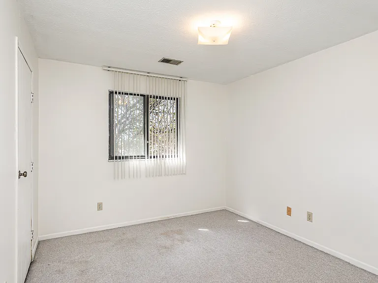 518 Riddle Rd #12 — Photo 10