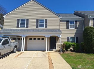 552 Tilton Way #O, Monroe Township, NJ 08831