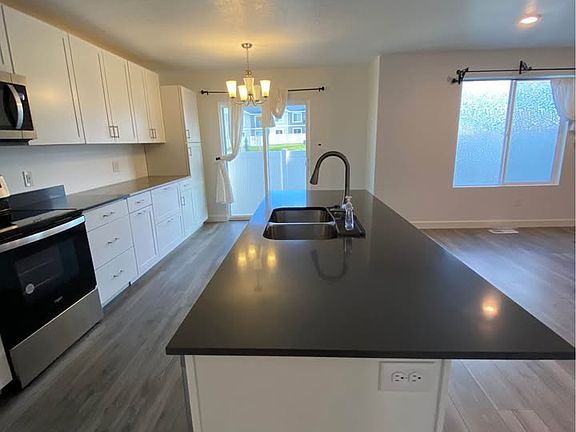 4th image of 3989 W Corn Patch Ave