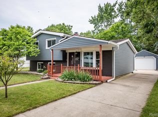 30948 Avondale St, Westland, MI 48186