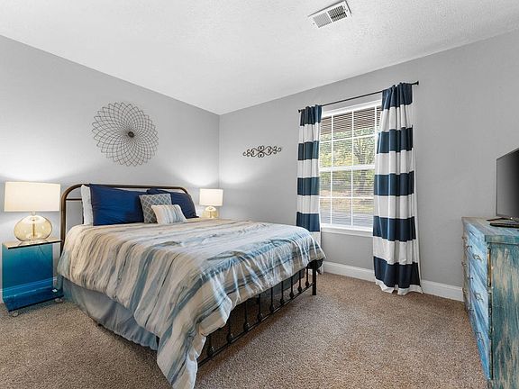 4th image of 27 Fall Creek Dr Unit 1-3