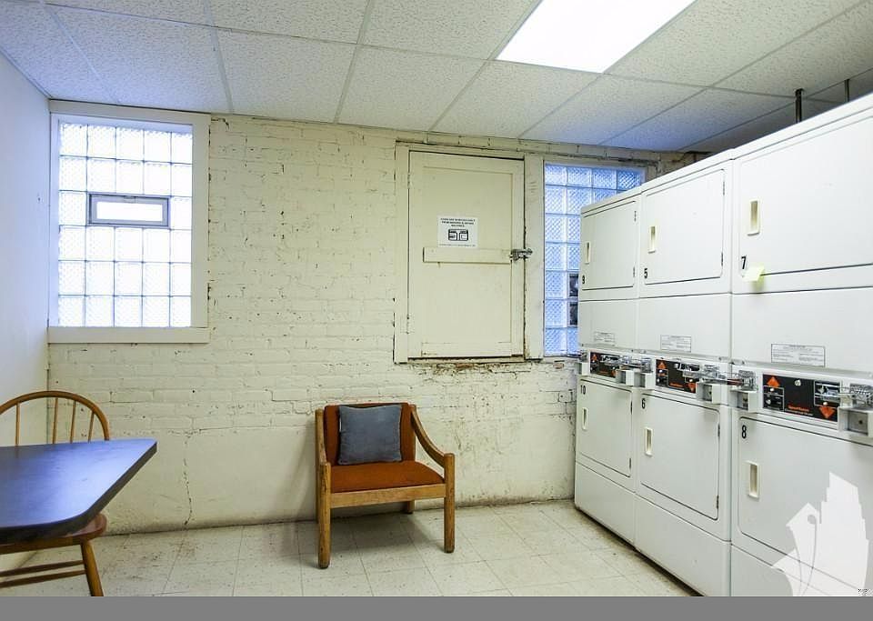 1st image of 4033 N Kenmore Ave #407