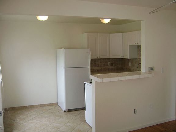 4th image of 1449 E 17th St