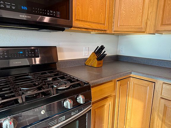 5th image of 921 Westpointe Dr