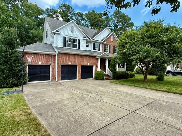 410 Harkness Cir