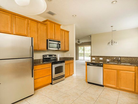 4th image of 6727 Sutro Heights Ln