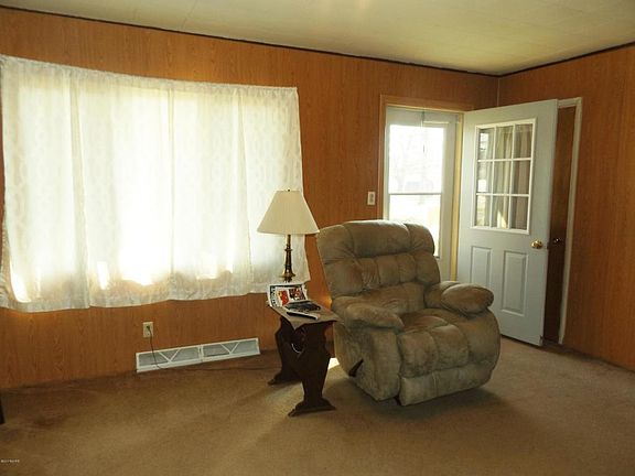3rd image of 205 N Saint Joseph St