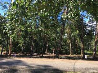 19072 James Rd, Gulf Shores, AL 36542