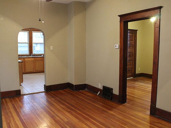5th image of 1735 N Park Ave
