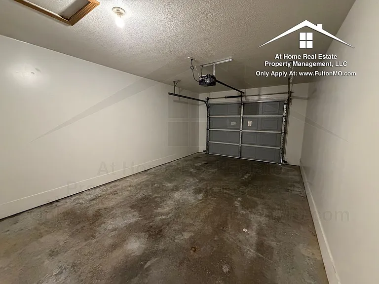 26332635 Gates Blvd — Photo 26
