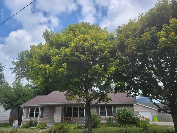 106 Macomber Ave, Auburn, MI 48611