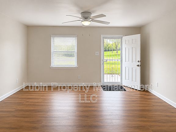 2nd image of 488 Burlington Cir