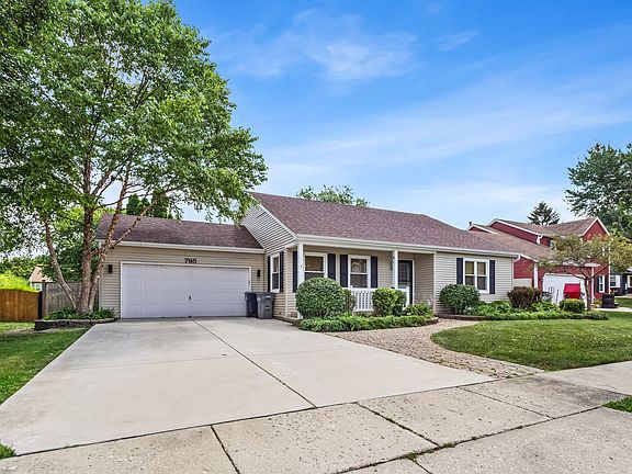 3rd image of 795 Springhill Ct