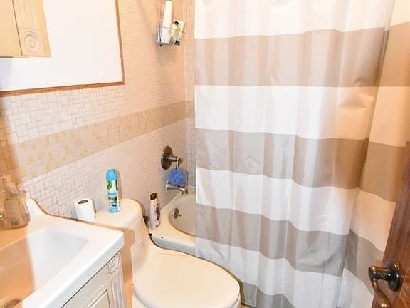 3rd image of 53 Mac Donough St