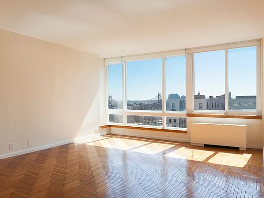 Sold by Sotheby's International Realty | media 16