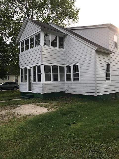 Front /side view