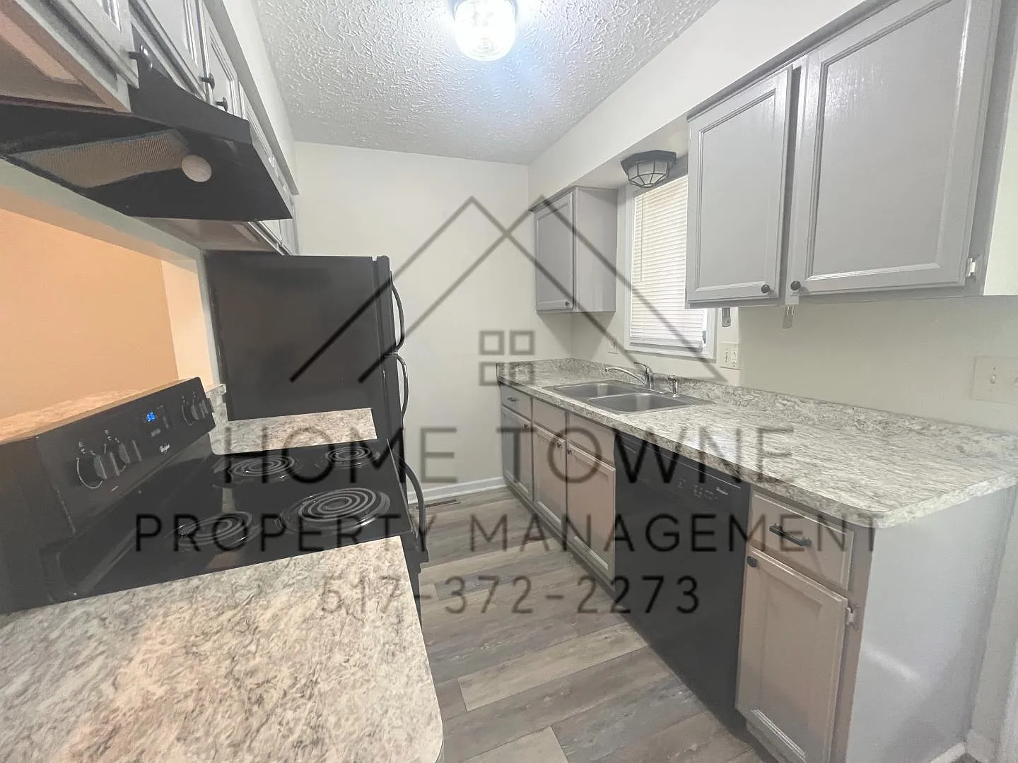 1831 Hoyt Ave - 1833 Hoyt Ave — Photo 4