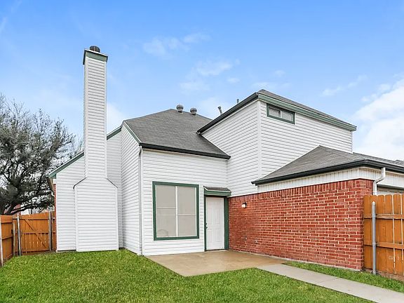 2nd image of 843 San Jacinto Dr
