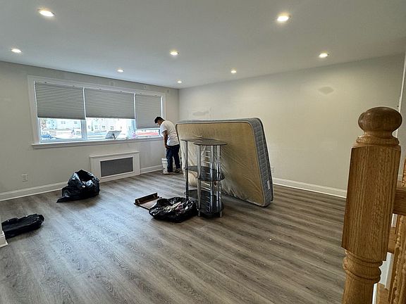 2nd image of 3030 Lawton Ave #2