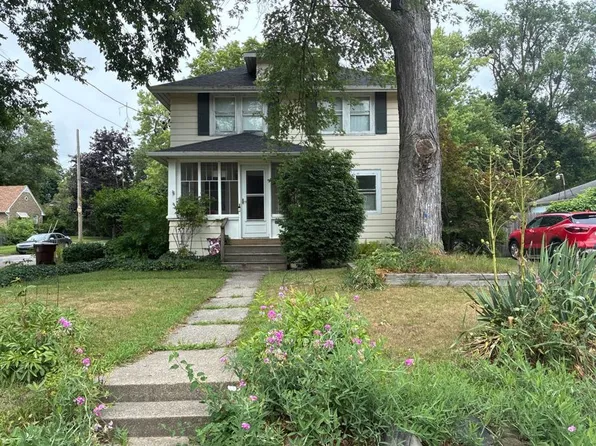 207 E Holmes Rd, Lansing, MI 48910