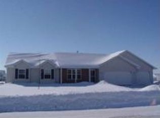 W5473 Amy Ave, APPLETON, WI 54915