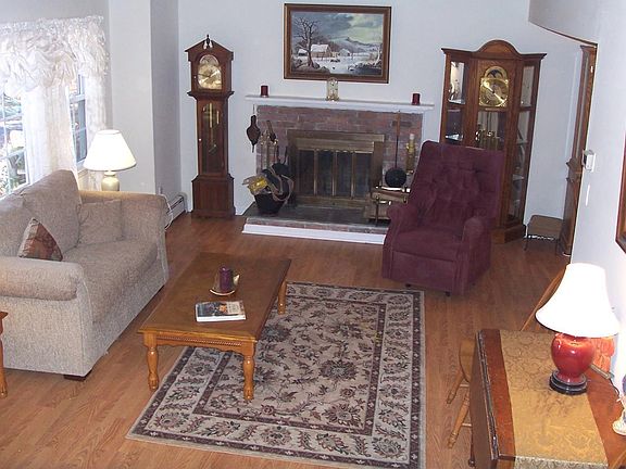 large living room dining rm/fireplace