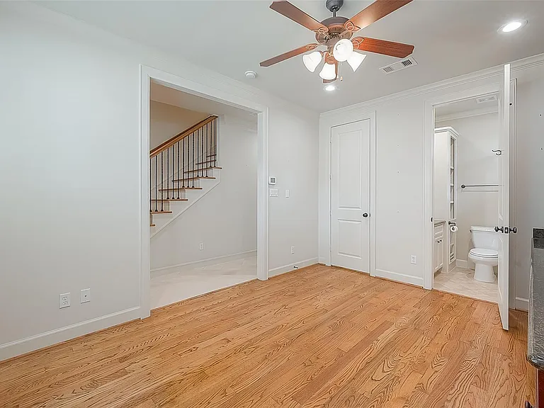 1804 Haddon St — Photo 9