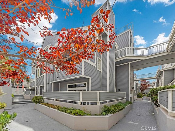 3rd image of 1097 Blanche St APT 132
