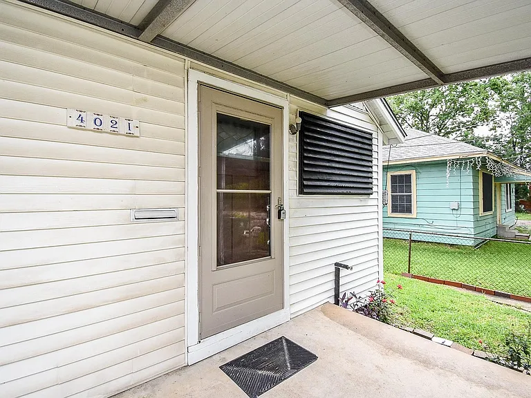 4021 Eddie St — Photo 3