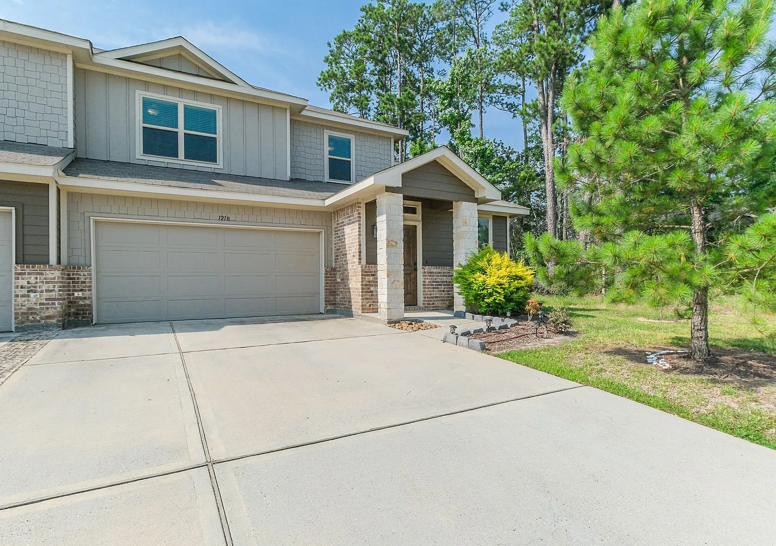 146 Parkgate — Photo 3