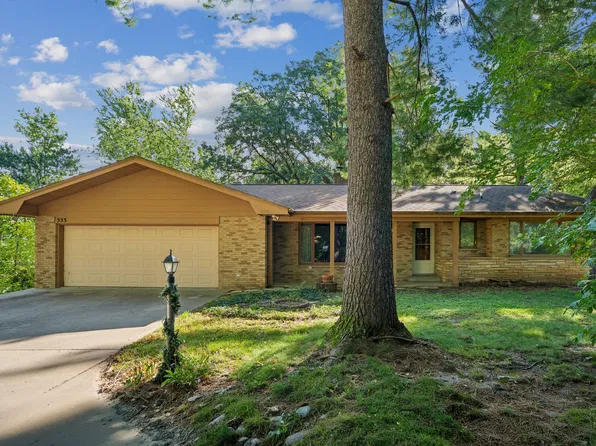 333 N 10th St, Clinton, IA 52732
