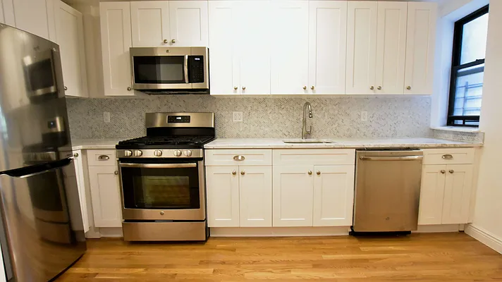 Rented by Bold New York | media 7