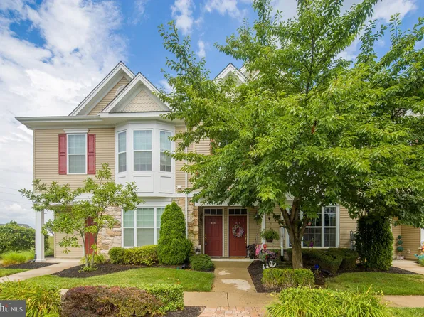 404 Degas Ct #404, Williamstown, NJ 08094