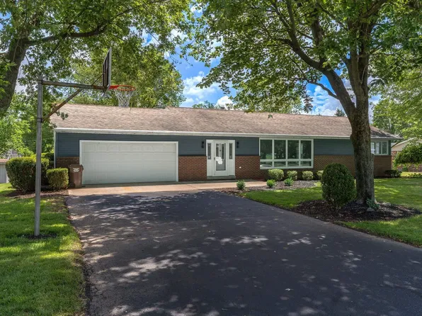 202 S Countrybrook Dr, Monticello, IN 47960