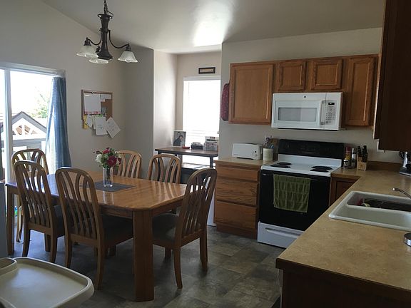 2nd image of 213 Southwood Ave