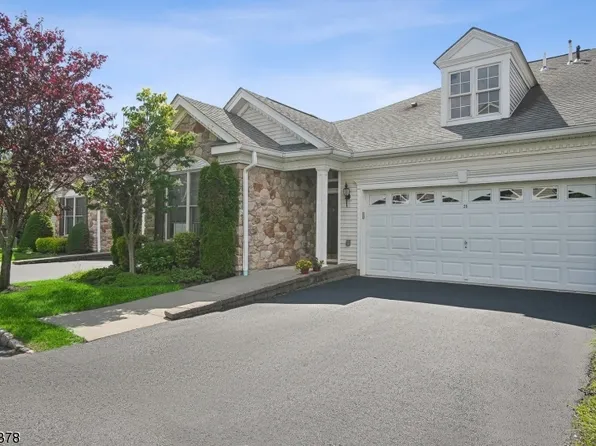 28 Coppa Rd, Woodland Park, NJ 07424