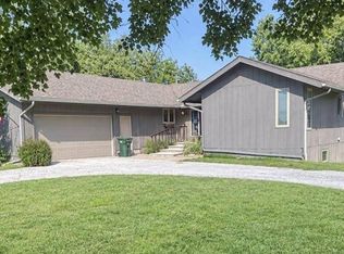 2610 1st Ave, Perry, IA 50220